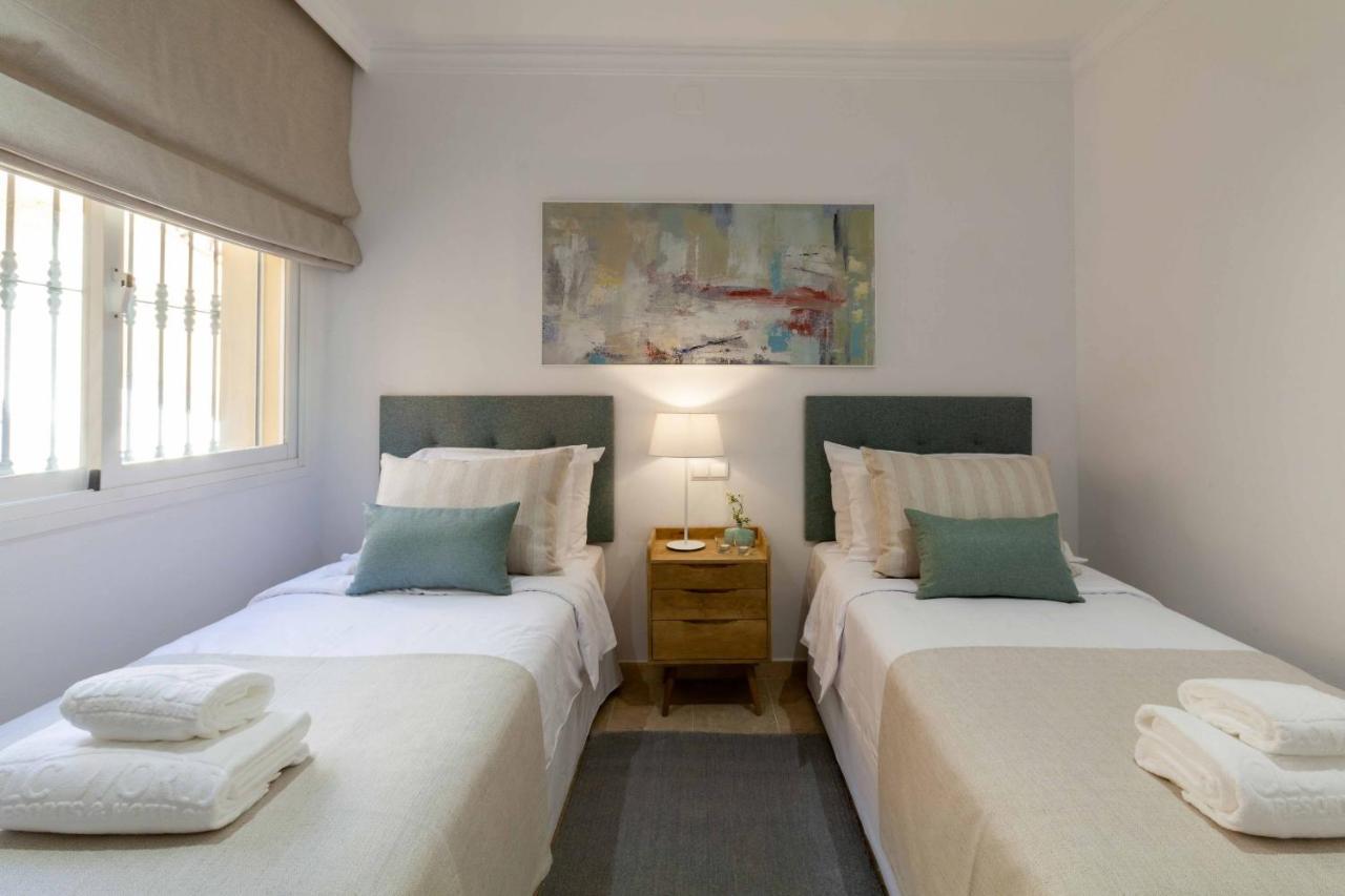 Mijas Costa Dolphin Views By Alfresco Stays El Faro Exterior photo
